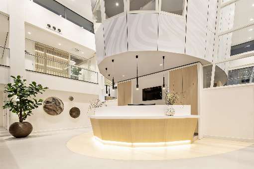 Photo 2: The reception area of the office building. Photo: IFN/Decospan Group